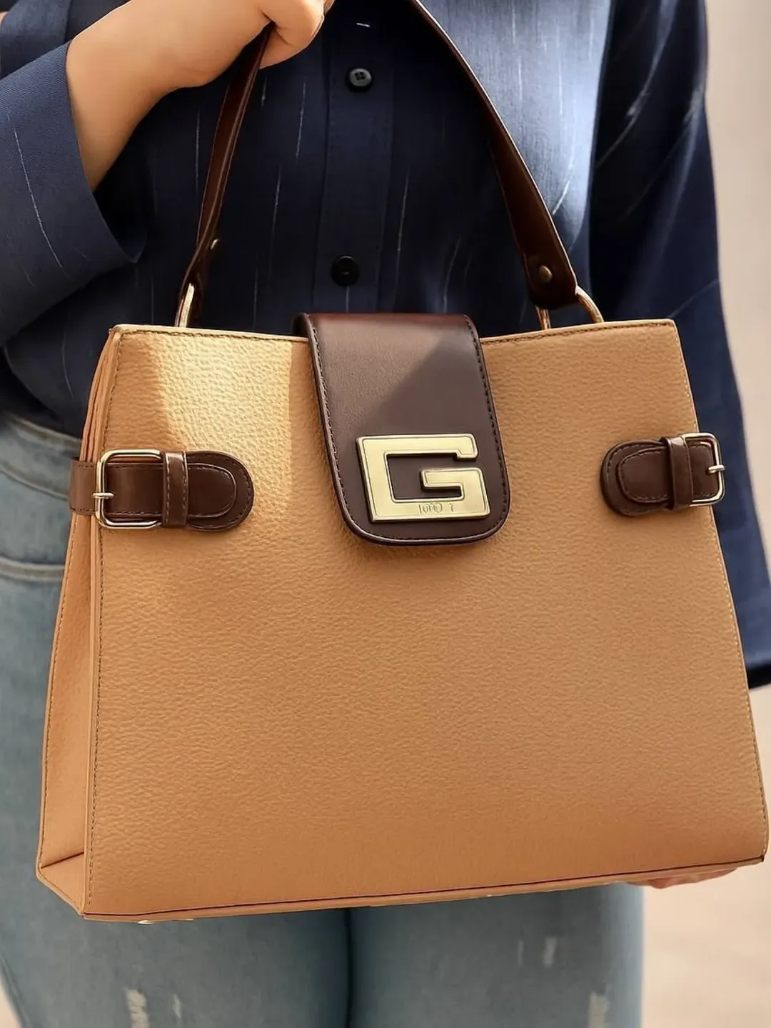کیف برند Guess