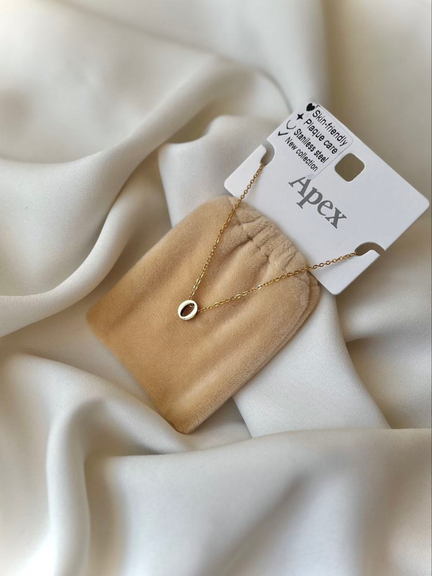 گردنبند سه بعدی حروف جنس استیل همراه با پاکت نگه داری