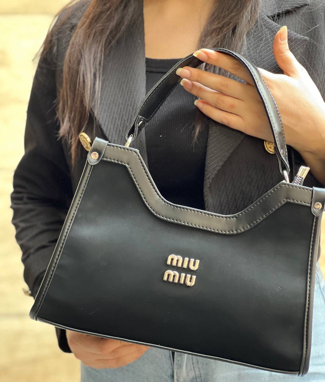 کیف دستی دخترانه میومیو برند miu miu