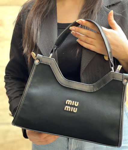 کیف دستی دخترانه میومیو برند miu miu